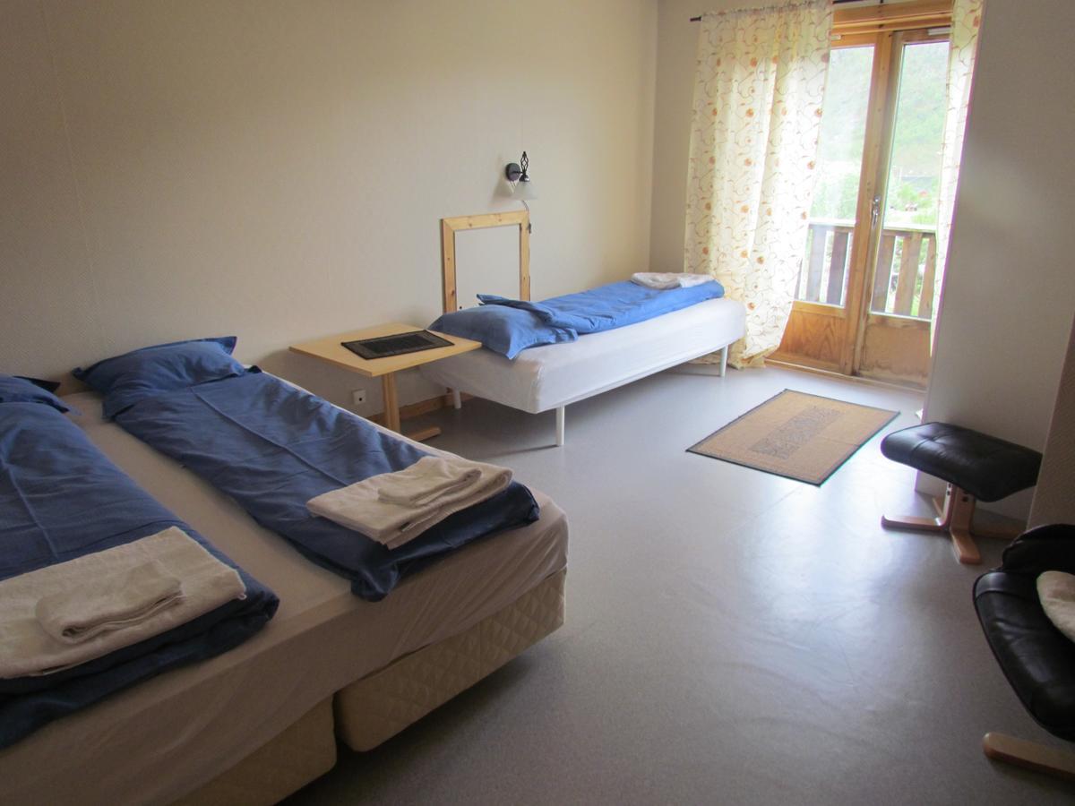 博佐瓦兹汽车旅馆 勒丁恩 外观 照片